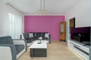 Apartment with Balcony and Free Parking in Poznań by Noclegi Renters
